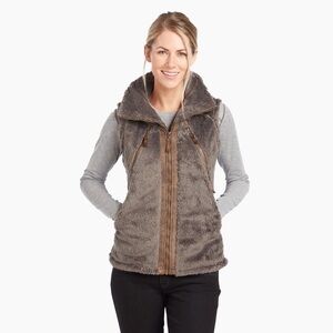 Kuhl 
Faux Fur Zip-Up Vest in Taupe